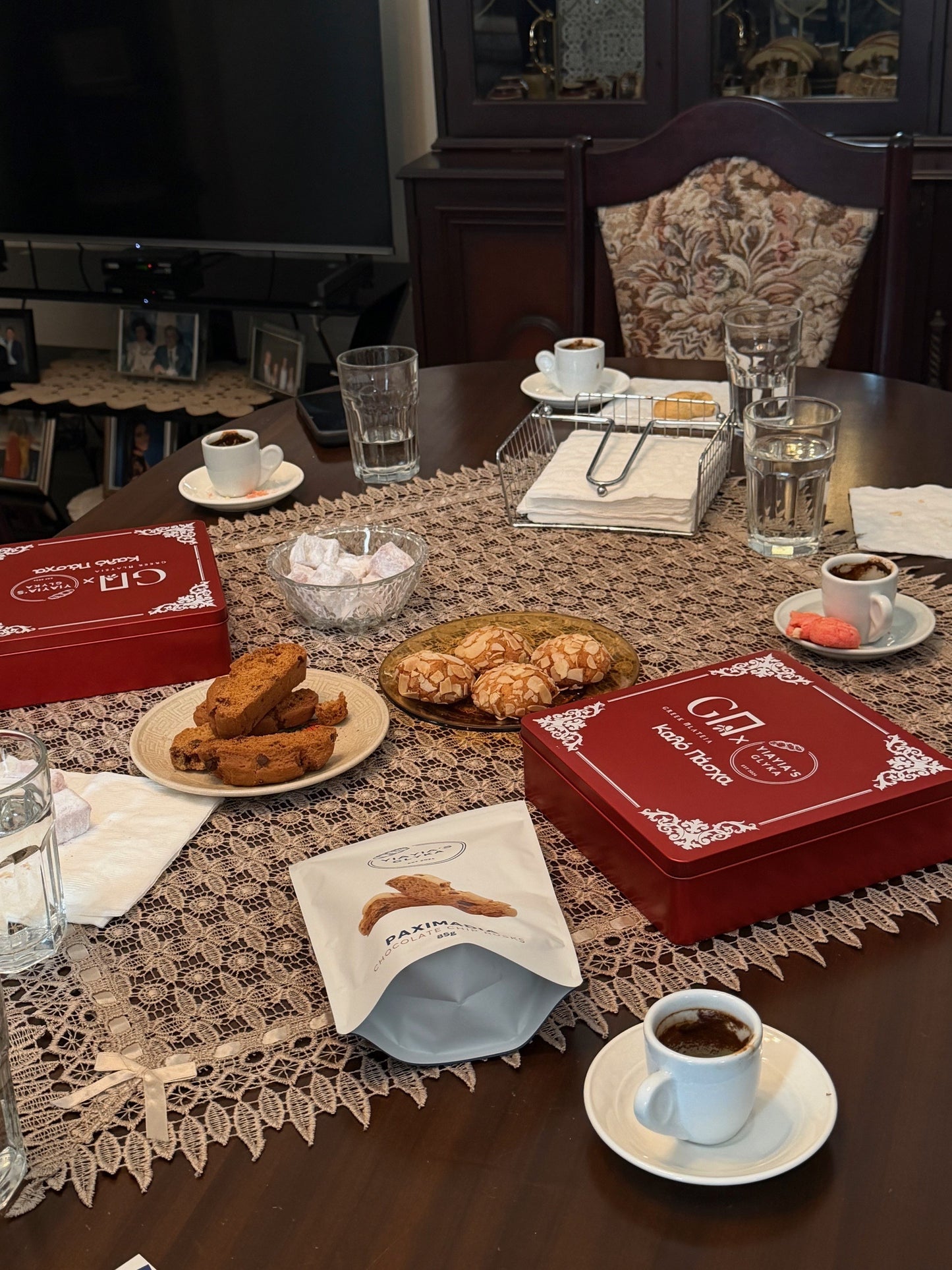 Greek Easter Tin – Greek Plateia x Yiayia’s Glyka